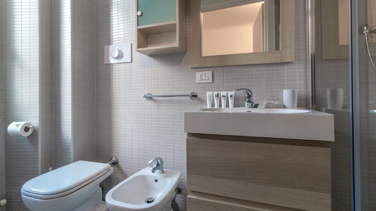 Italianway - Garigliano 8 Apartment Milano Ngoại thất bức ảnh